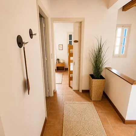 Дом отдыха Castello Sea View Maisonettes